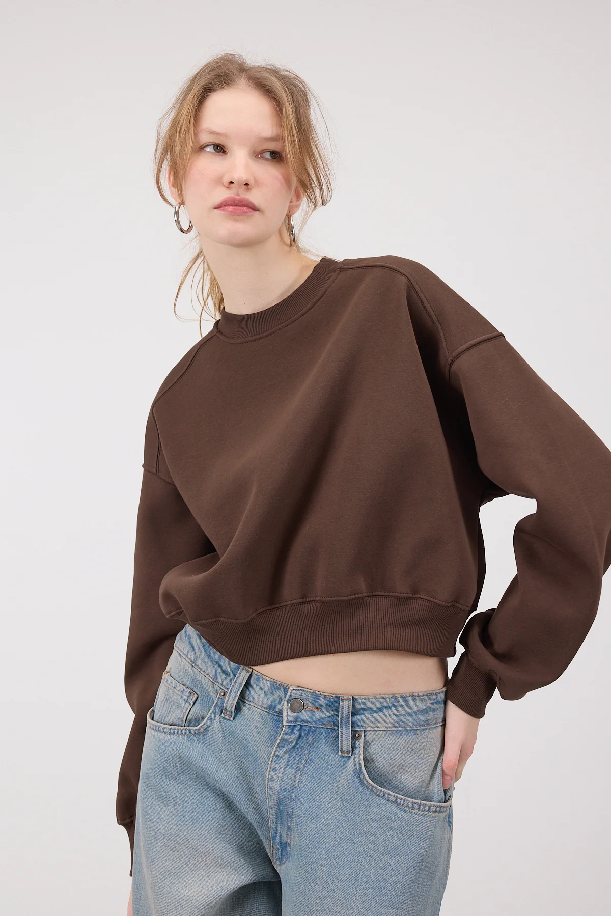 Brushed Crew Neck Basic Sweatshirt - Image 10