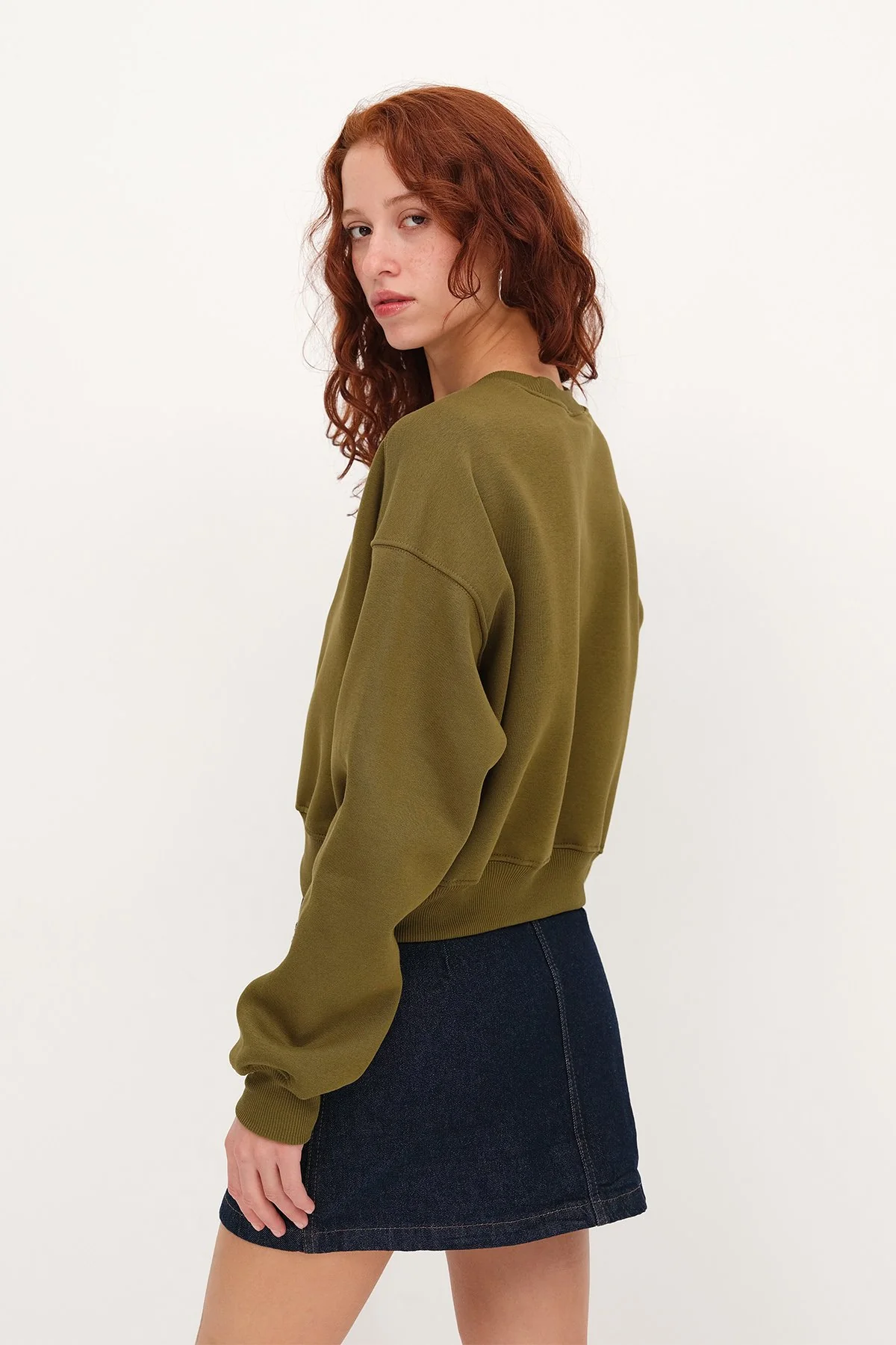 Brushed Crew Neck Basic Sweatshirt - Image 46