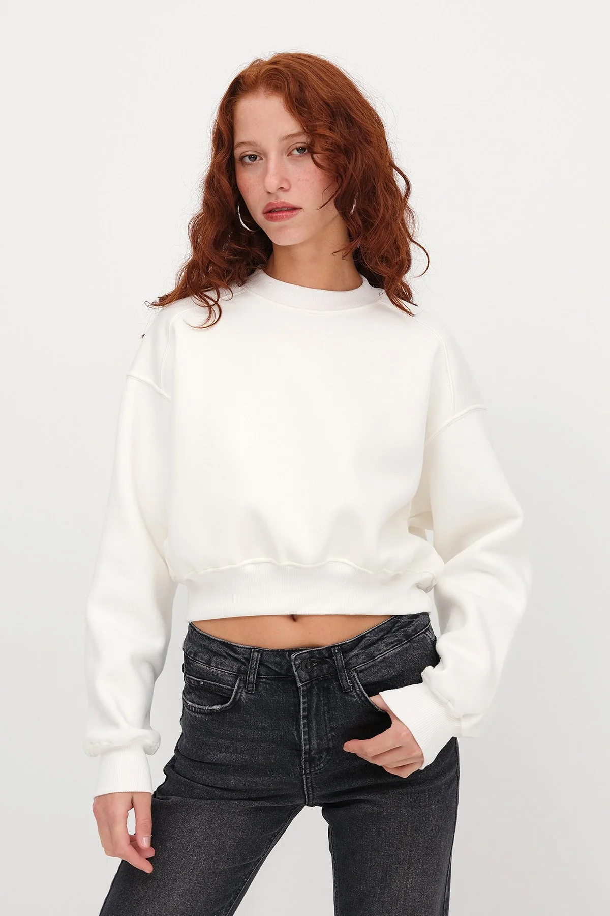 Brushed Crew Neck Basic Sweatshirt - Image 47