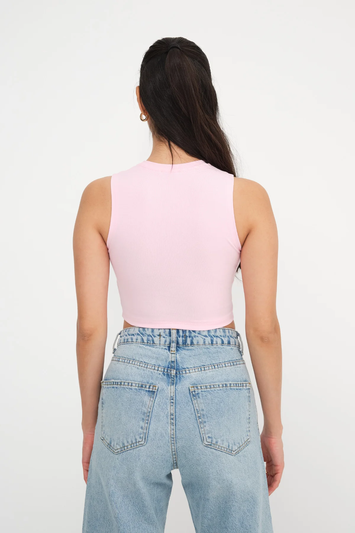 Crew Neck Crop Tank Top - Image 13