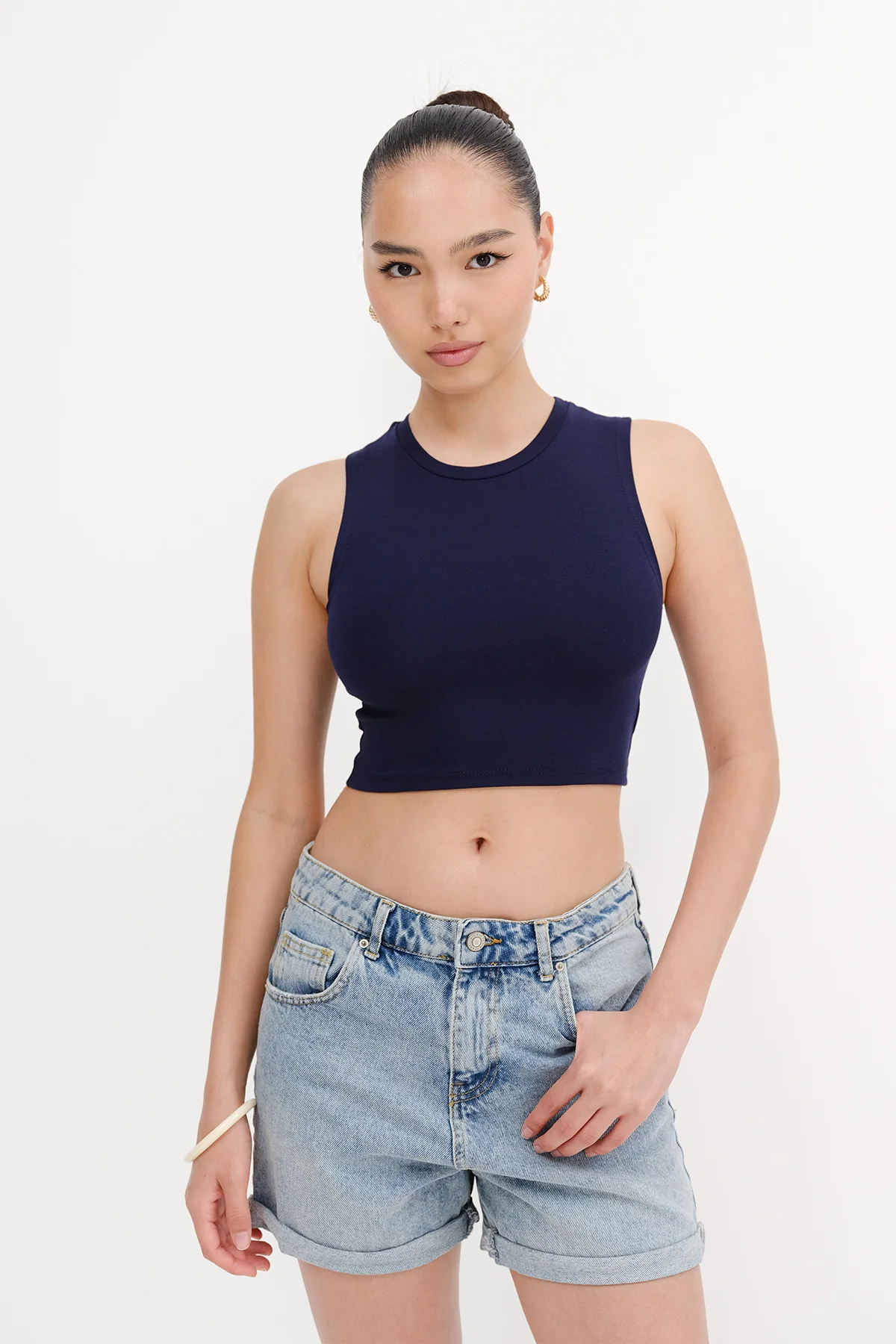 Crew Neck Crop Tank Top - Image 14