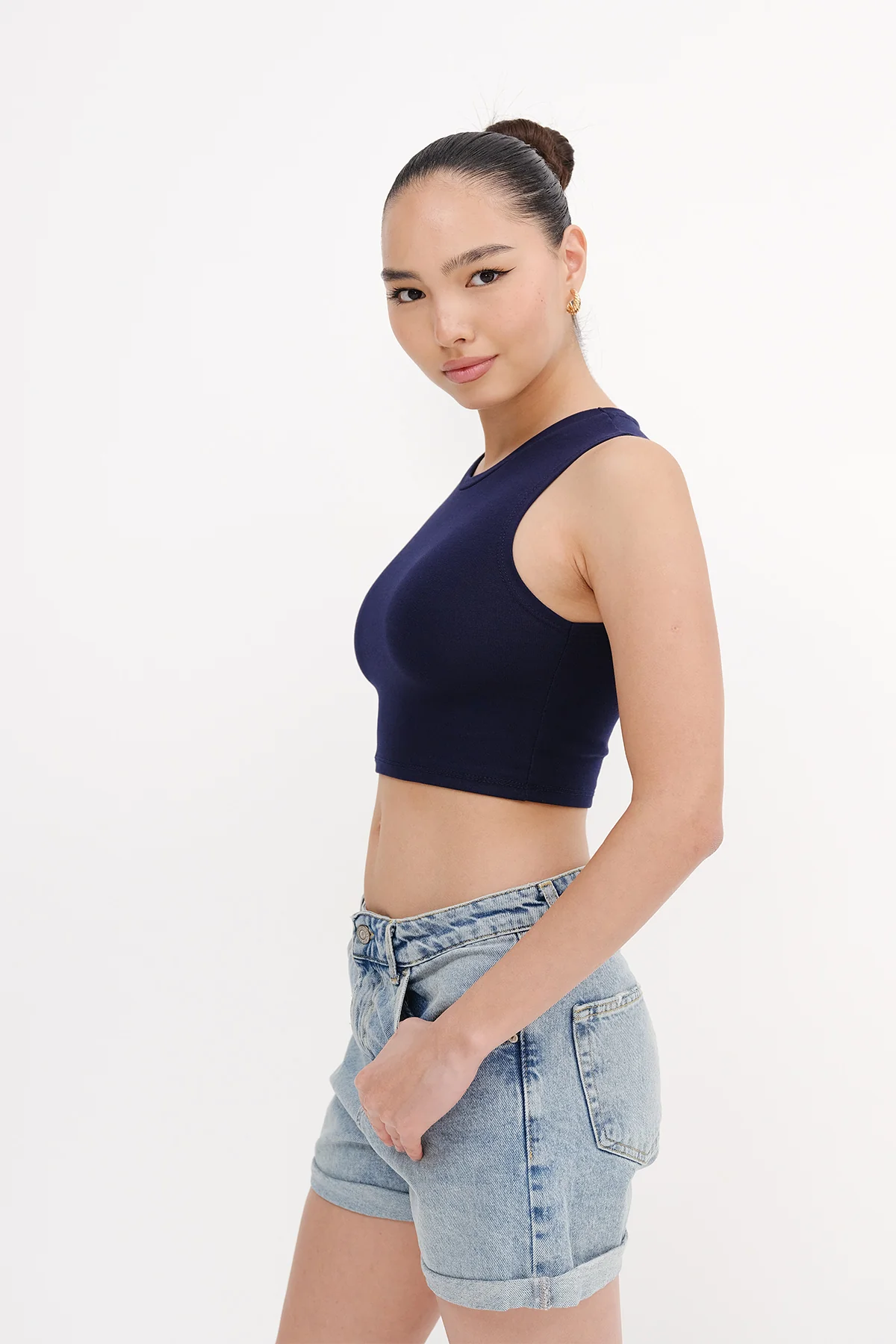 Crew Neck Crop Tank Top - Image 15