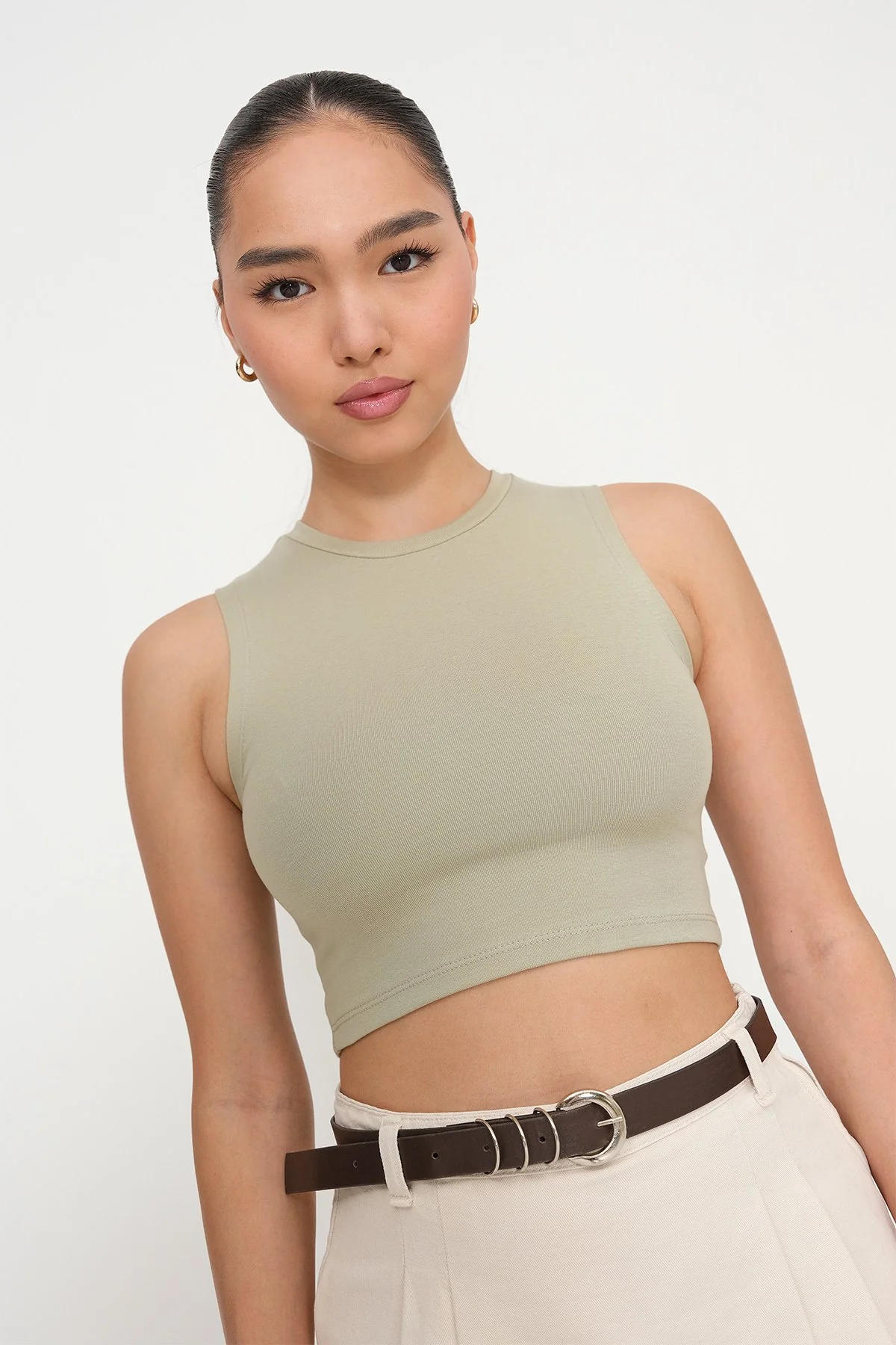 Crew Neck Crop Tank Top - Image 27