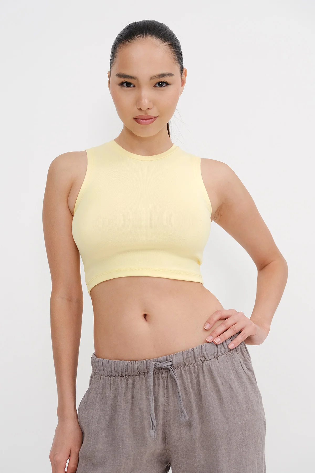 Crew Neck Crop Tank Top - Image 4