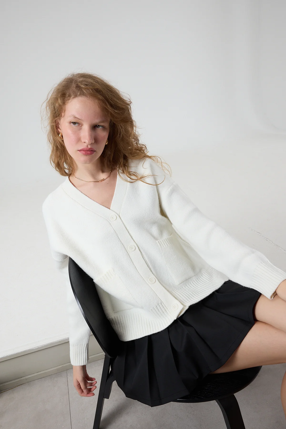 Double Pocket Buttoned Knitwear Cardigan - Image 13