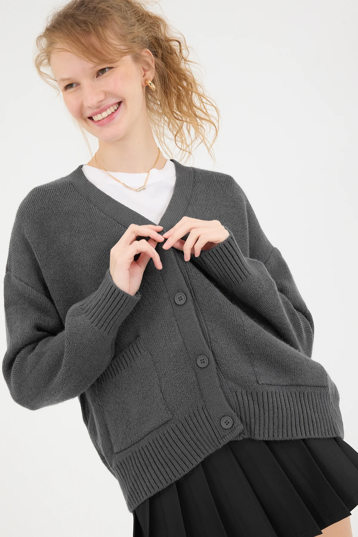 Double Pocket Buttoned Knitwear Cardigan - Image 20
