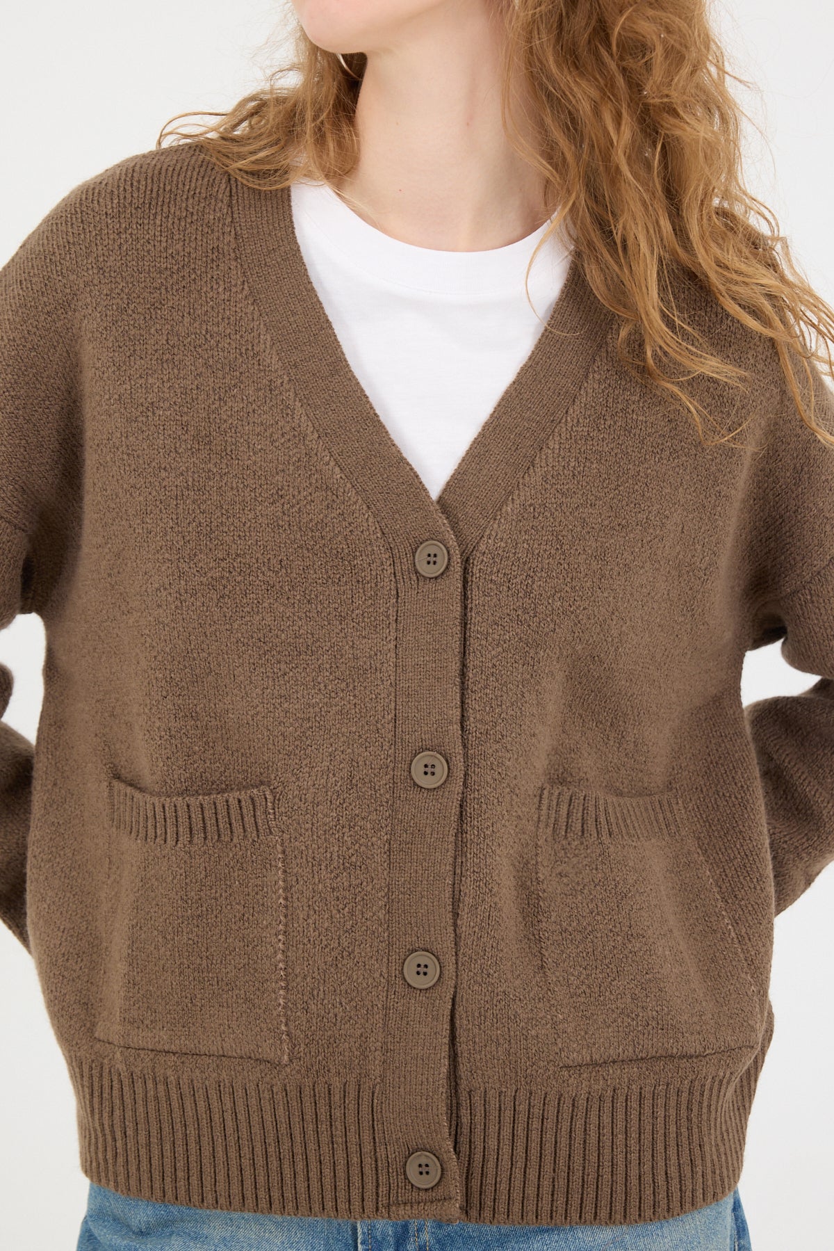 Double Pocket Buttoned Knitwear Cardigan - Image 9