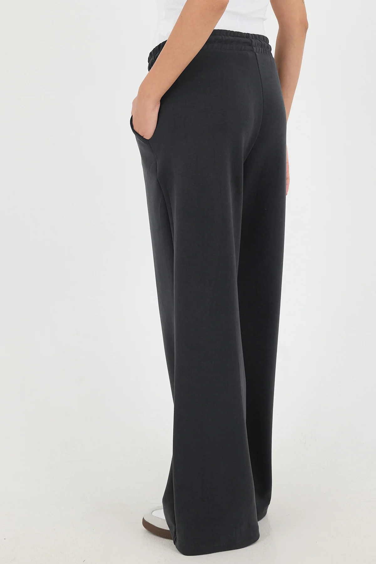 Elastic Waist Modal Sweatpants - Image 23