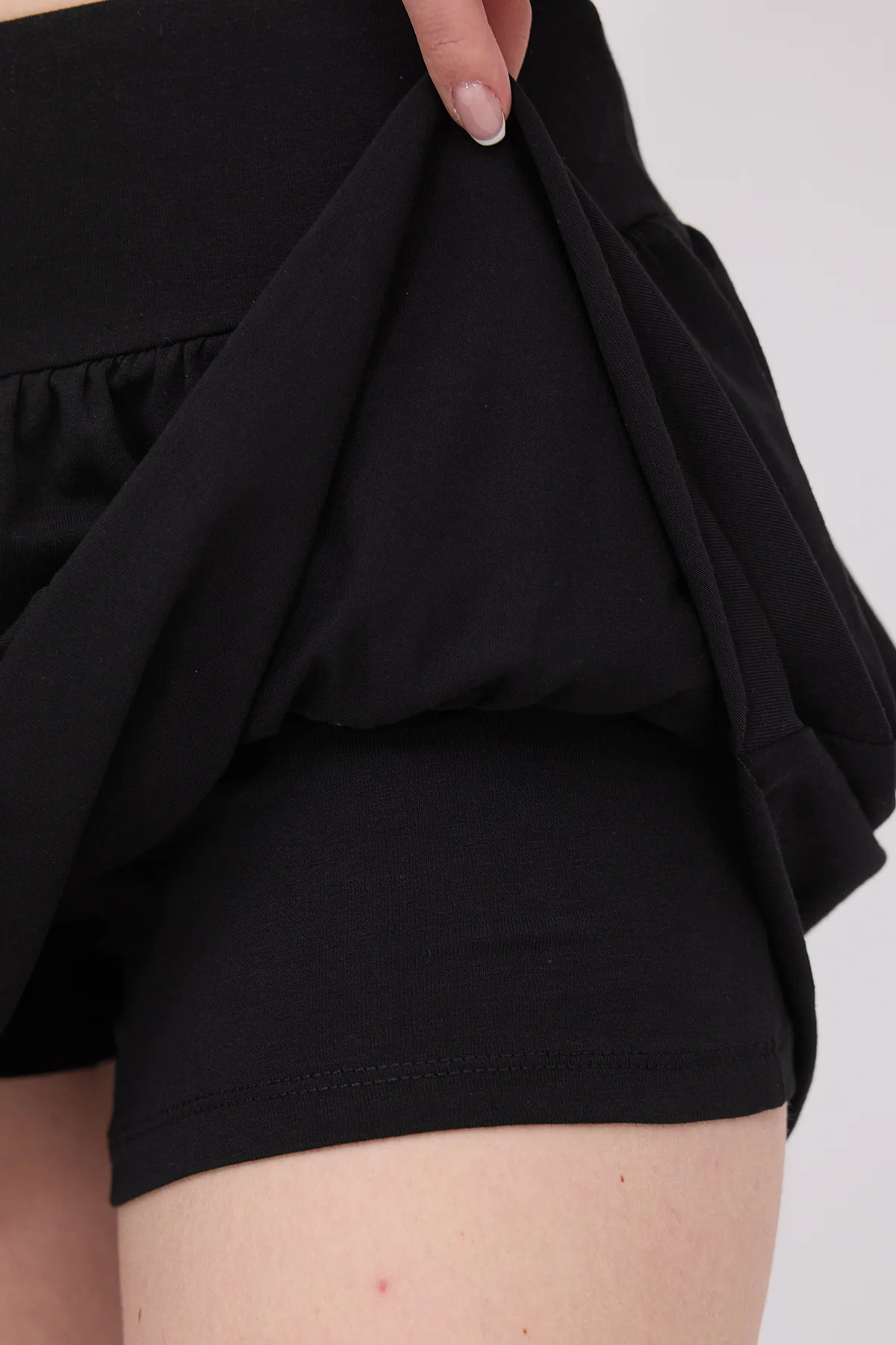 Elastic Waist Ruffle Mini Skirt - Image 34