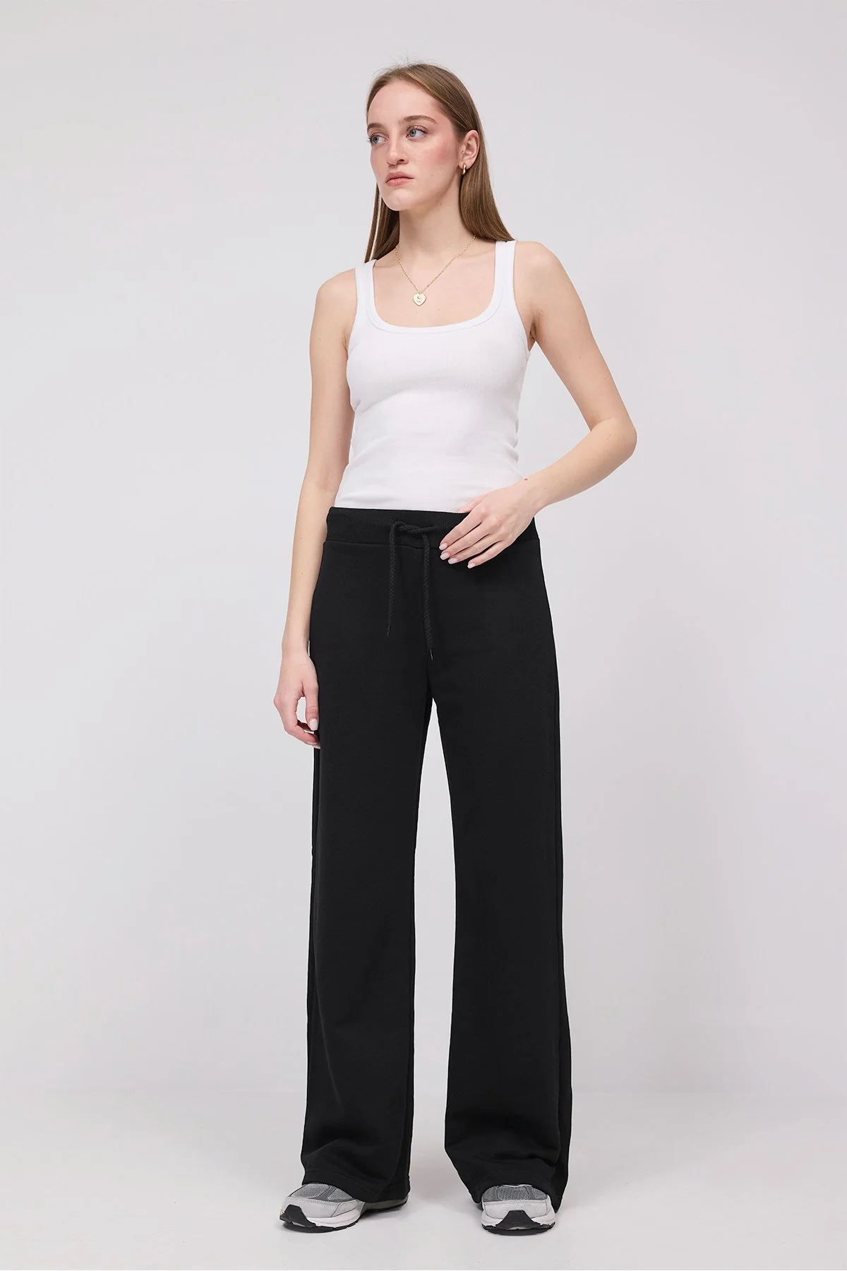 Elastic Waist Wide Leg Sweatpants - Image 36