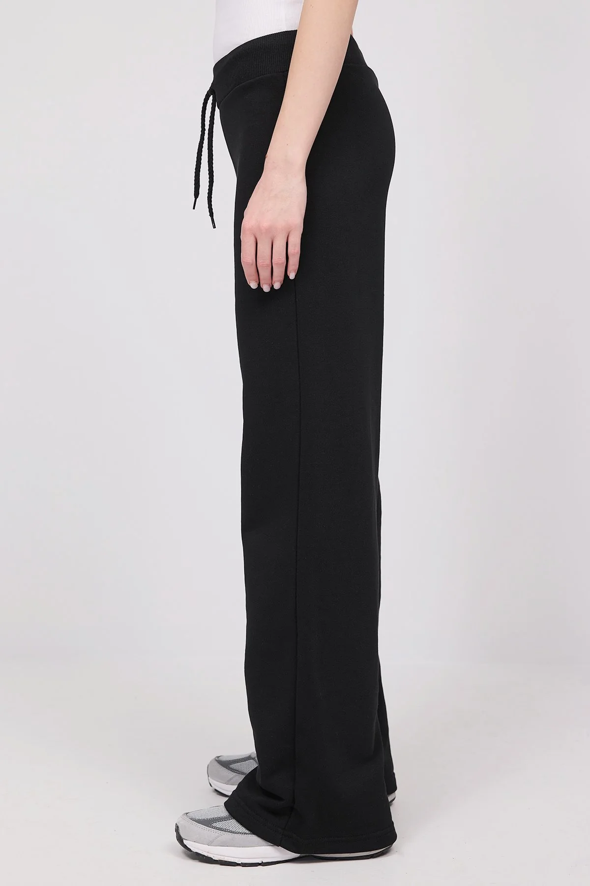 Elastic Waist Wide Leg Sweatpants - Image 39