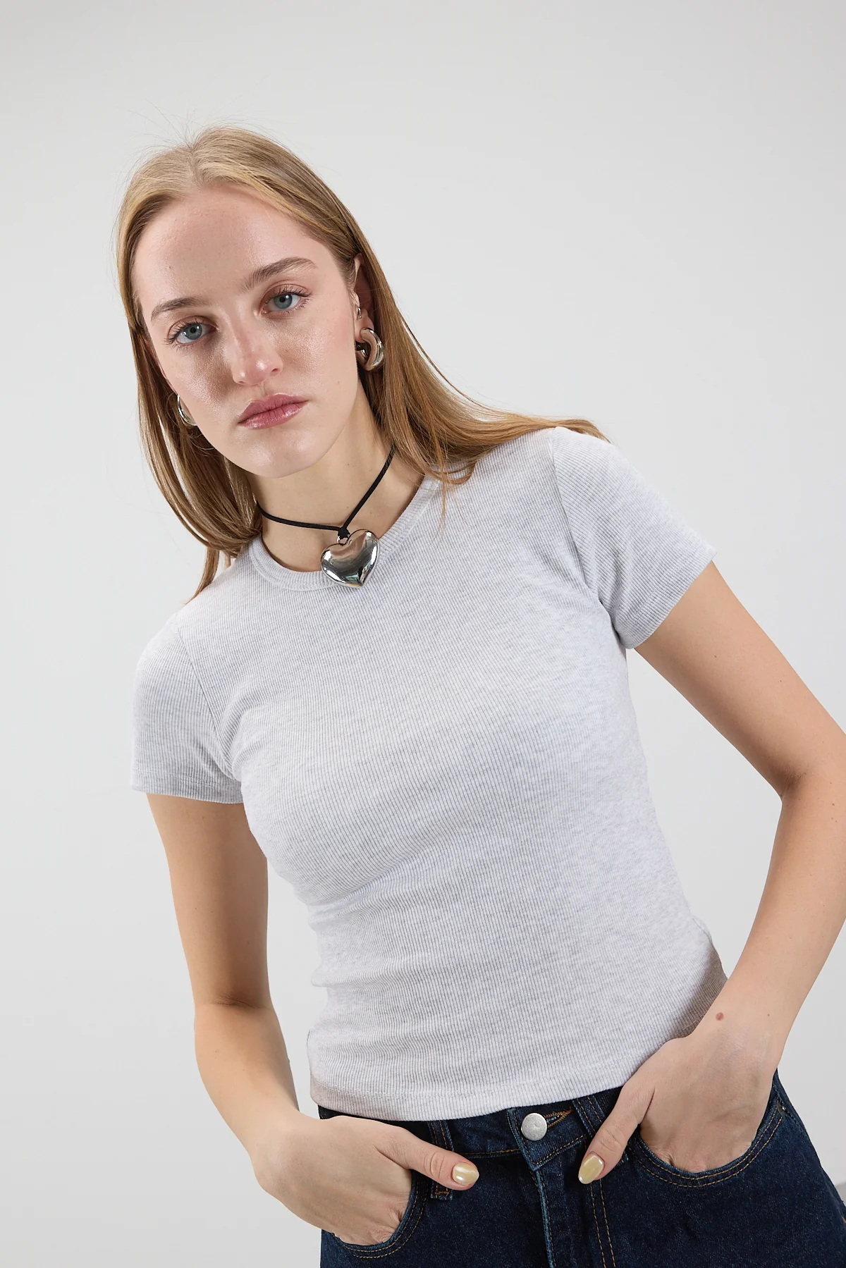 Round Neck Basic T-shirt - Image 33