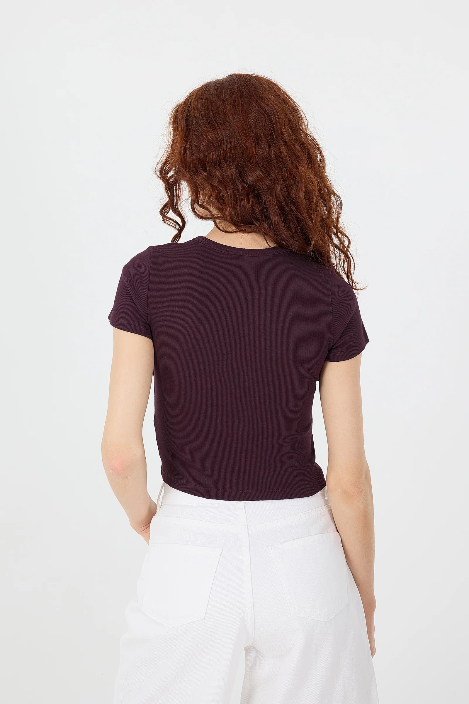 Round Neck Basic T-shirt - Image 46