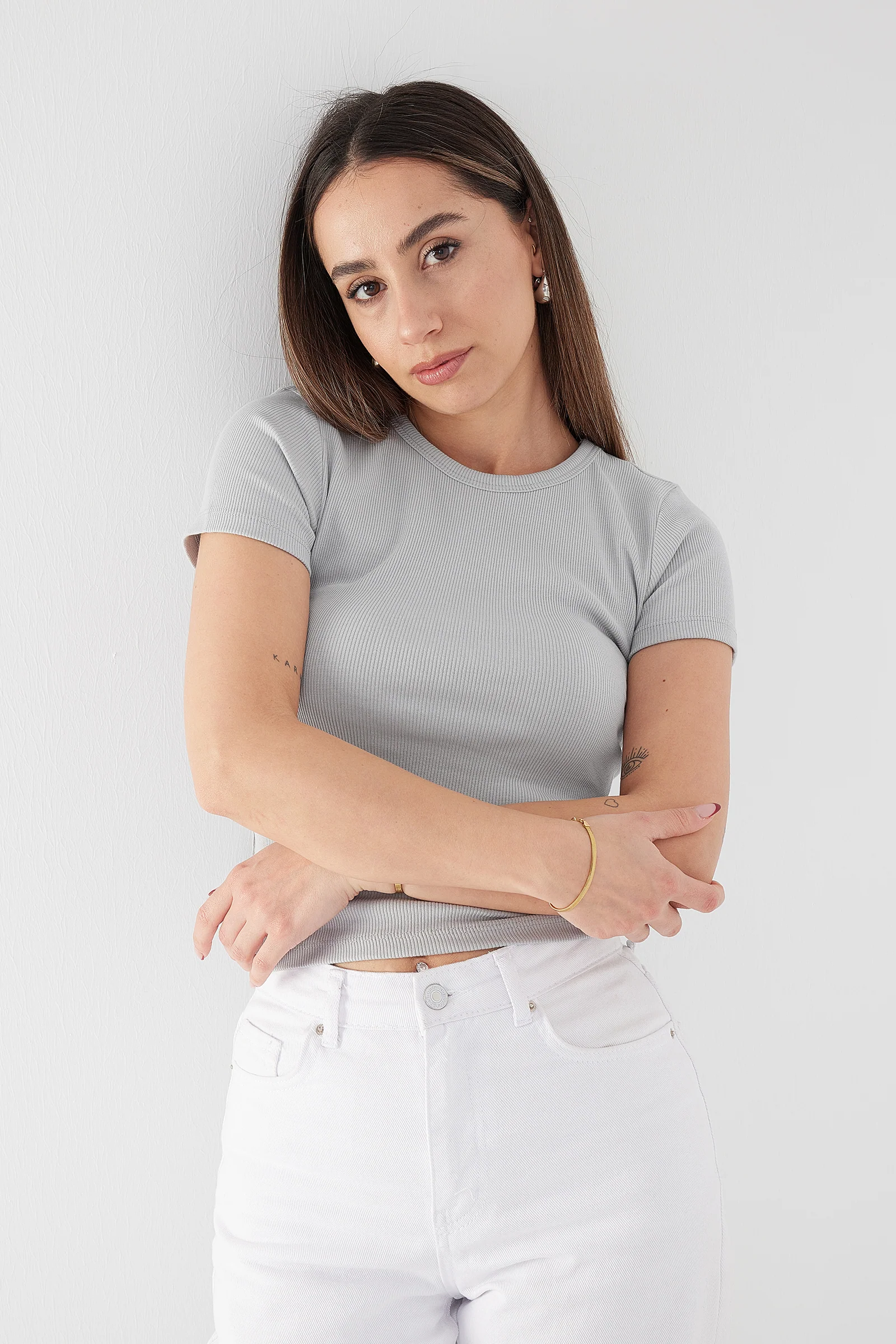 Round Neck Basic T-shirt - Image 61
