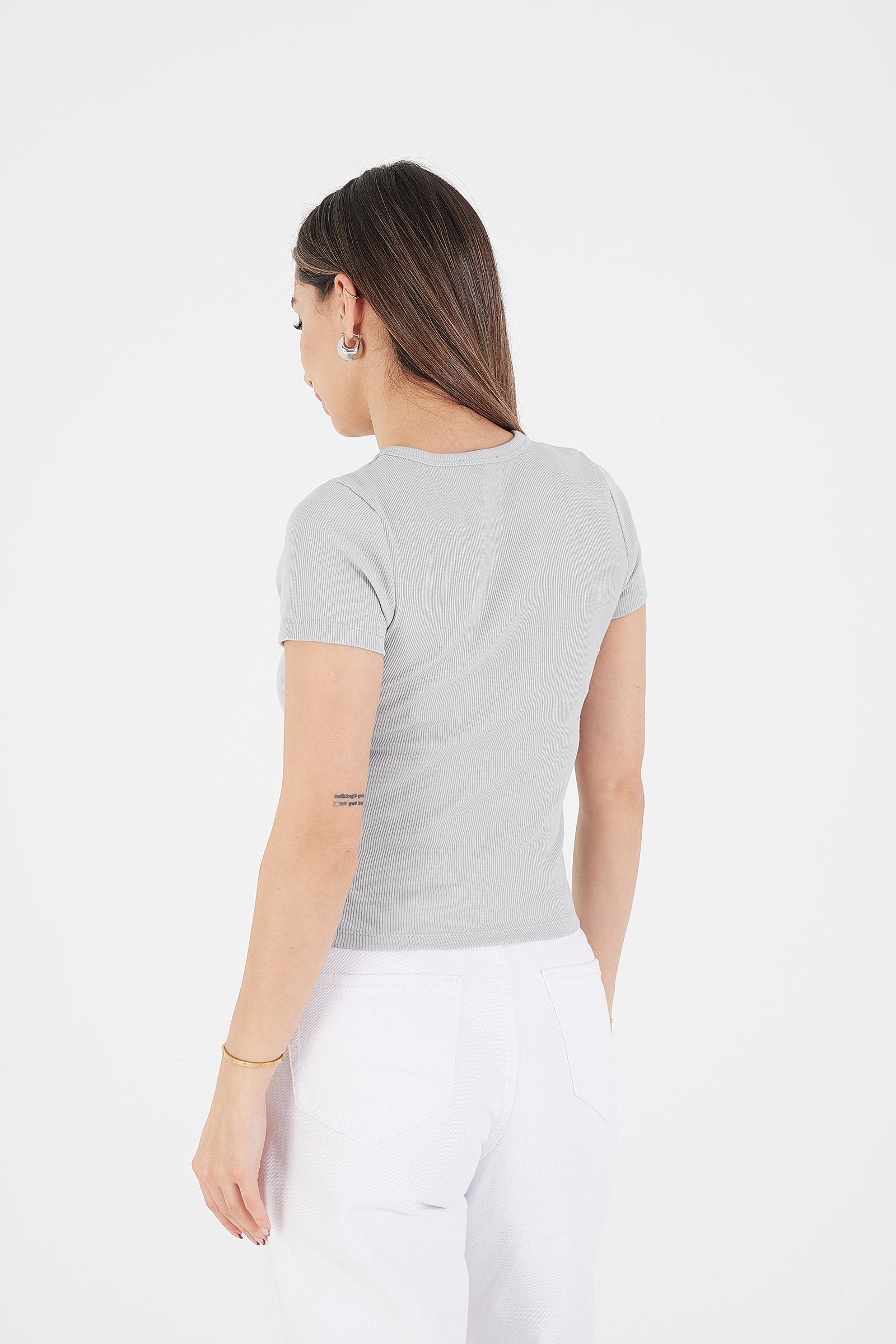 Round Neck Basic T-shirt - Image 63