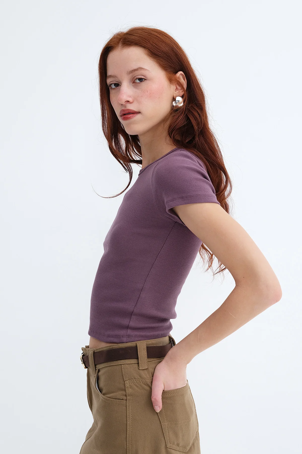 Round Neck Basic T-shirt - Image 7