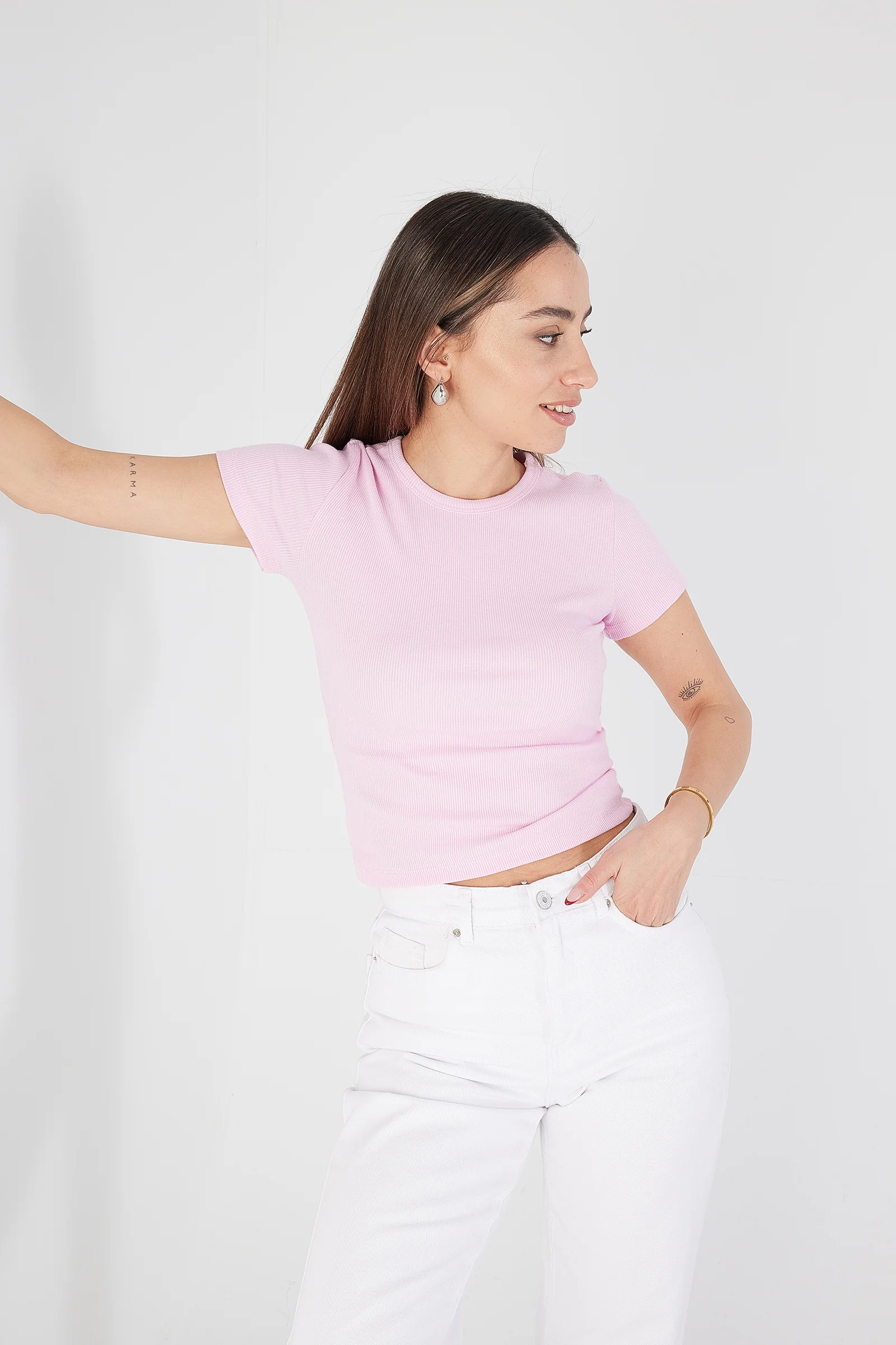 Round Neck Basic T-shirt - Image 70