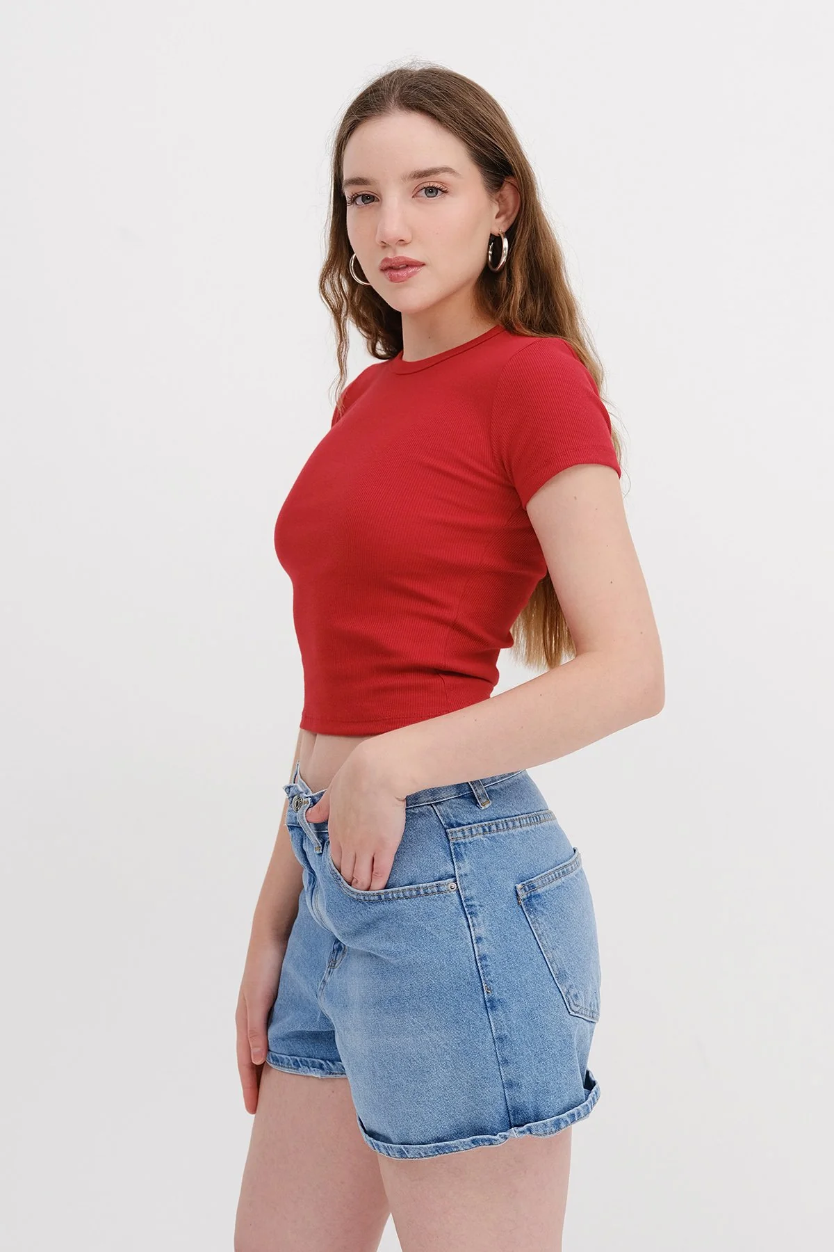 Round Neck Basic T-shirt - Image 8