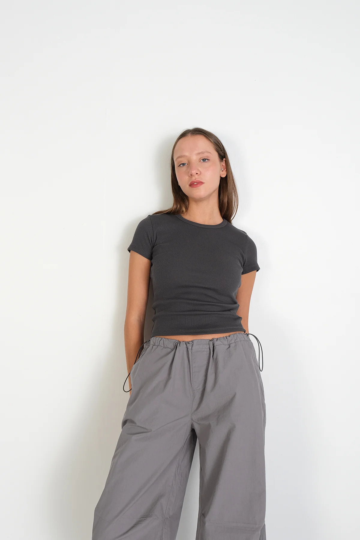 Round Neck Basic T-shirt - Image 80