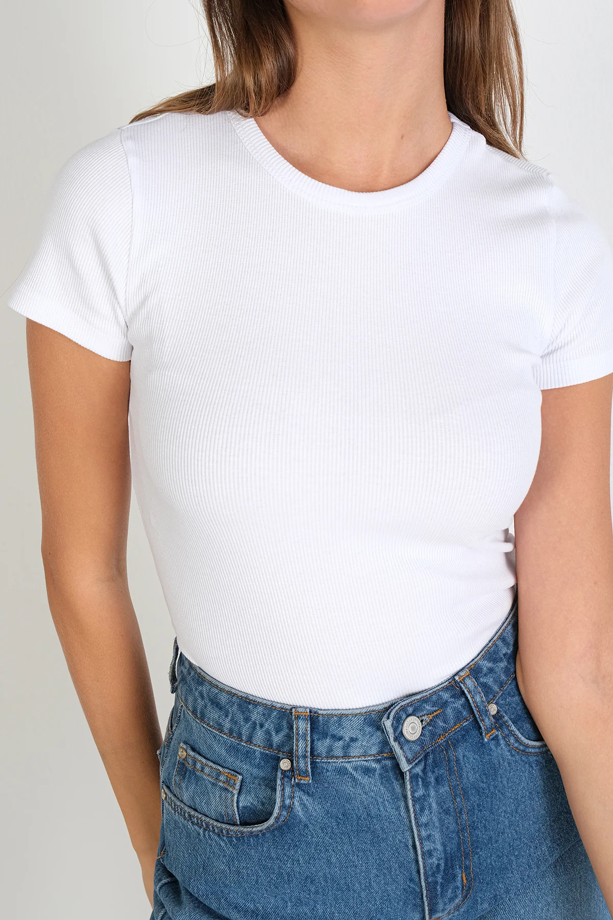 Round Neck Basic T-shirt - Image 87