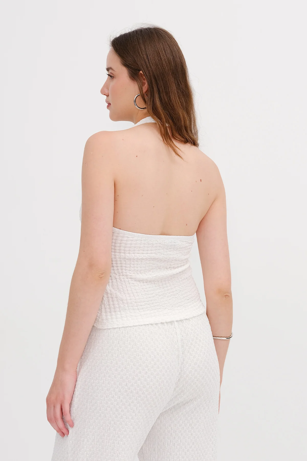 Textured Backless Blouse - Image 11