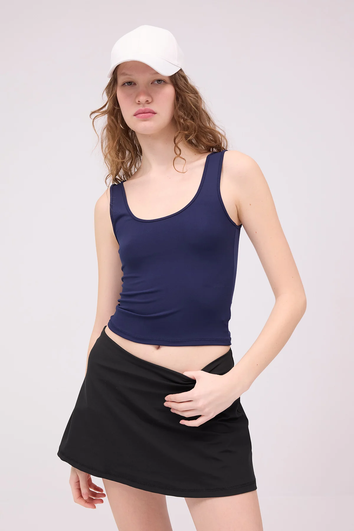 U Neck Basic Undershirt - Image 33