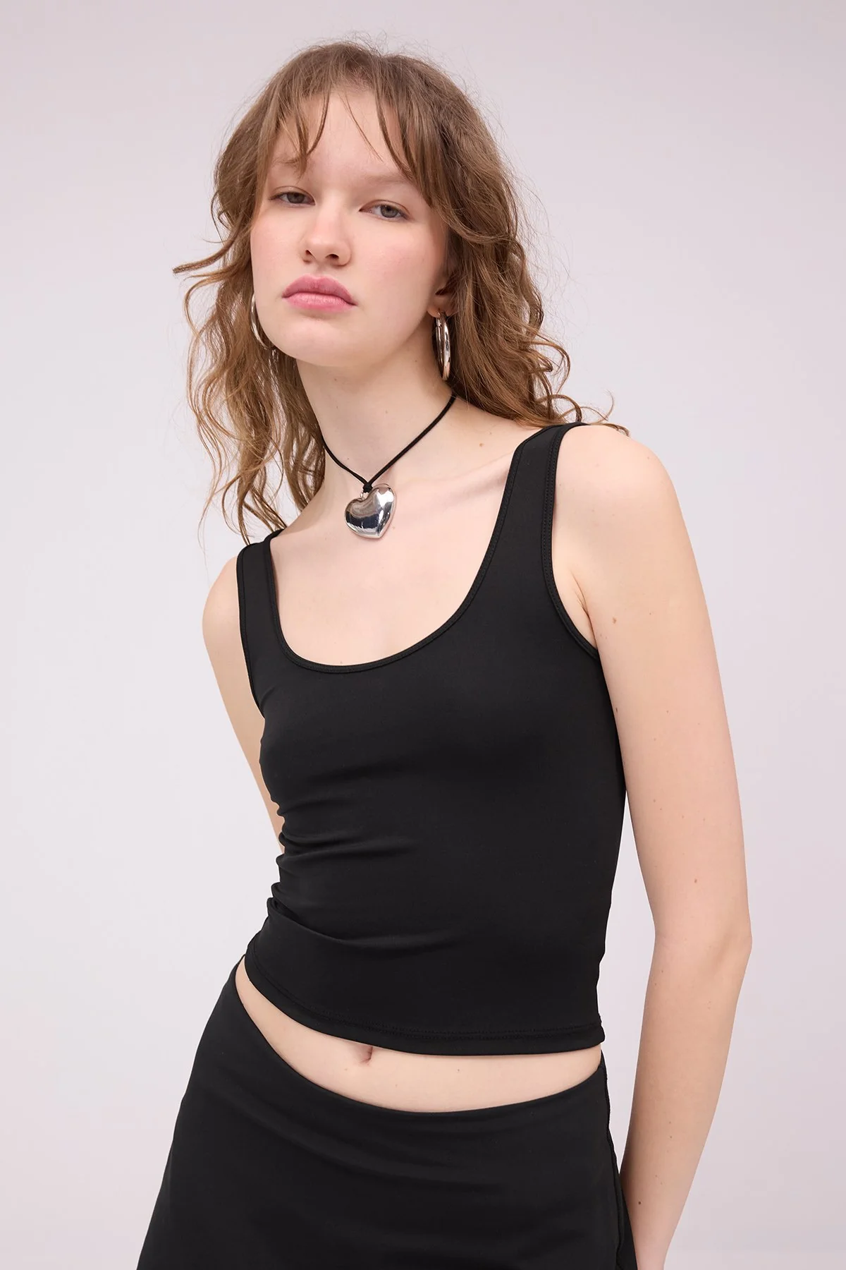 U Neck Basic Undershirt - Image 37