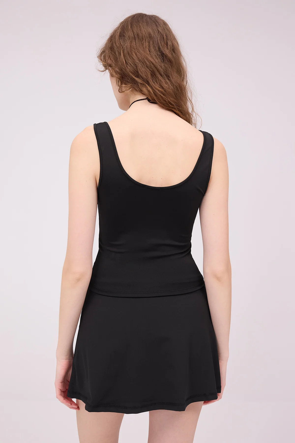 U Neck Basic Undershirt - Image 40