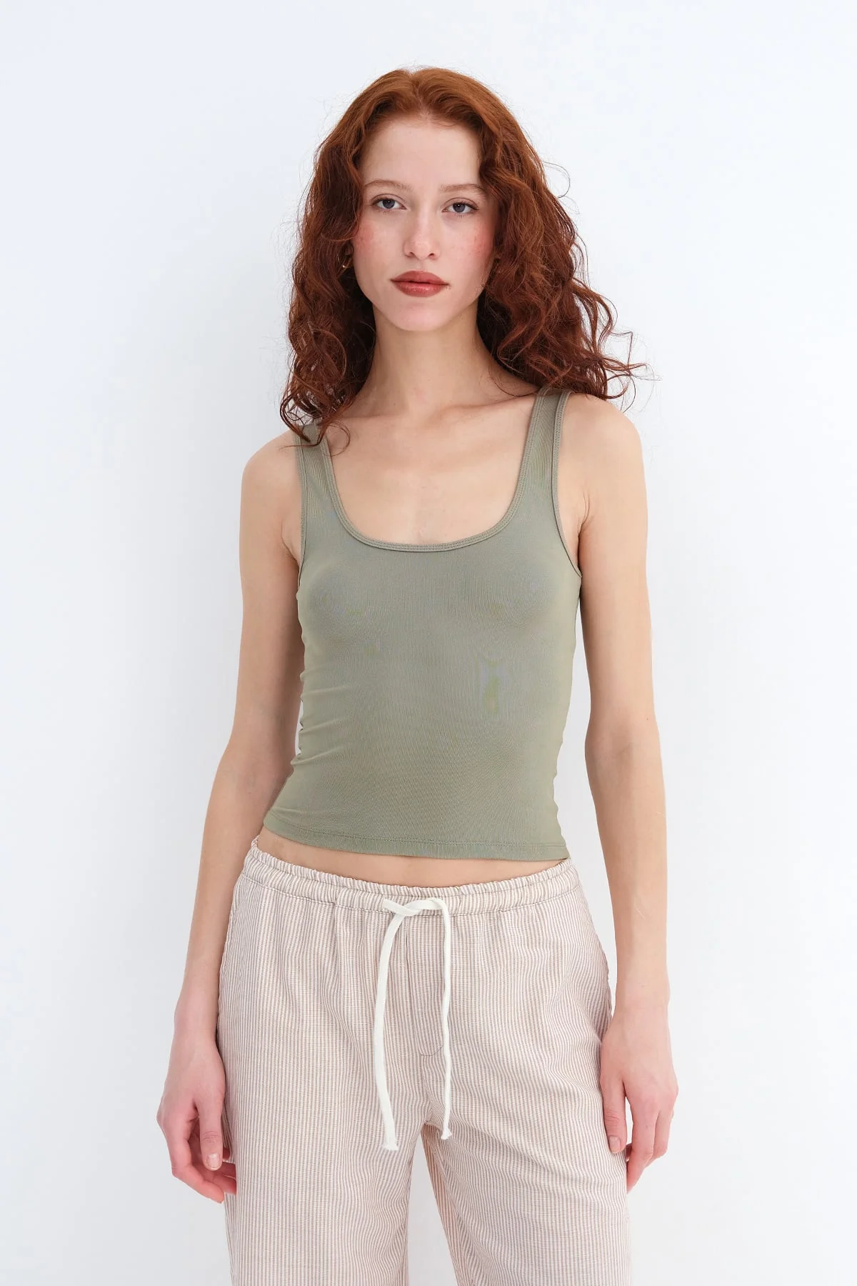 U Neck Basic Undershirt - Image 6