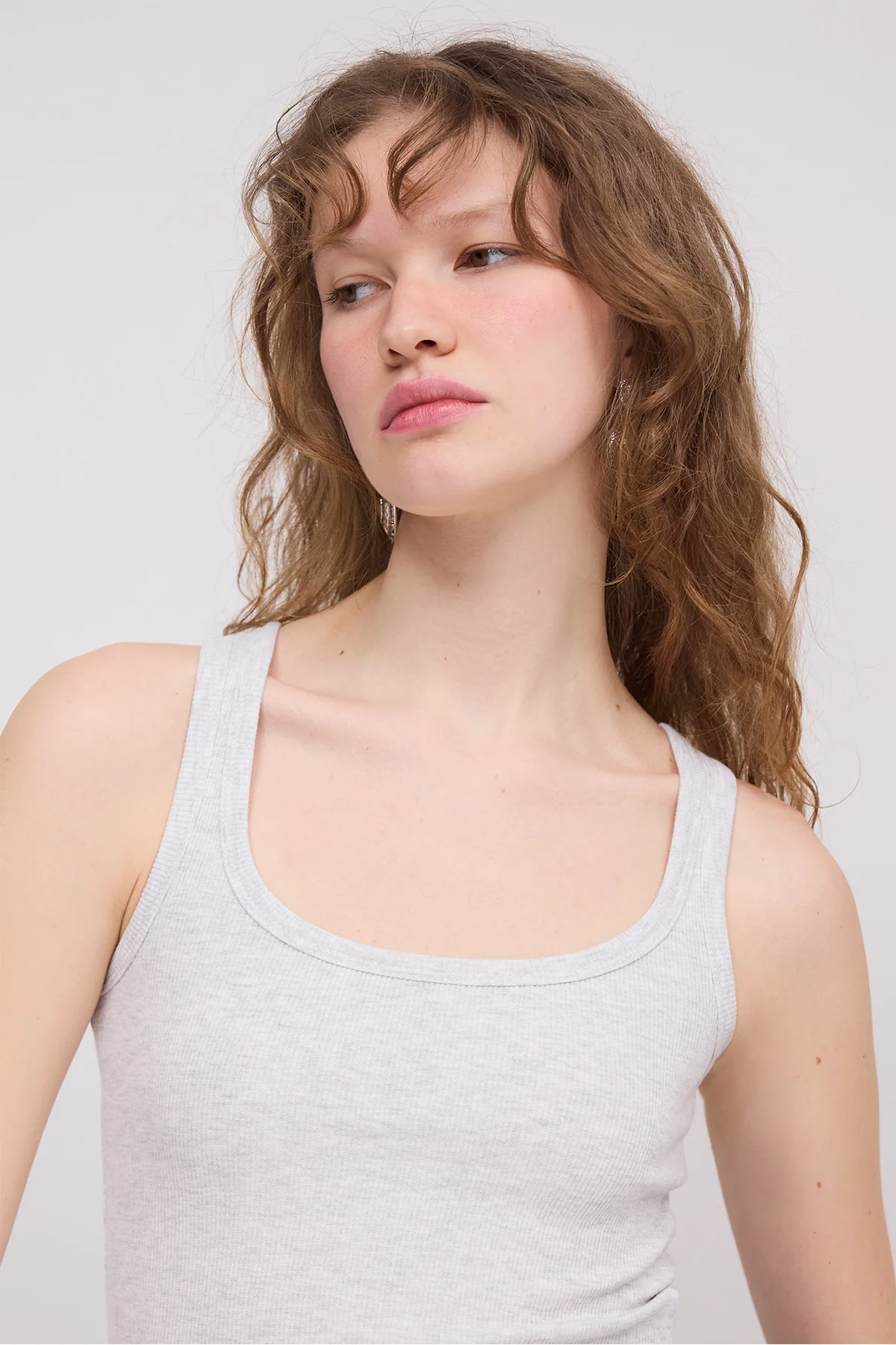 U Neck Sleeveless Tank Top - Image 31
