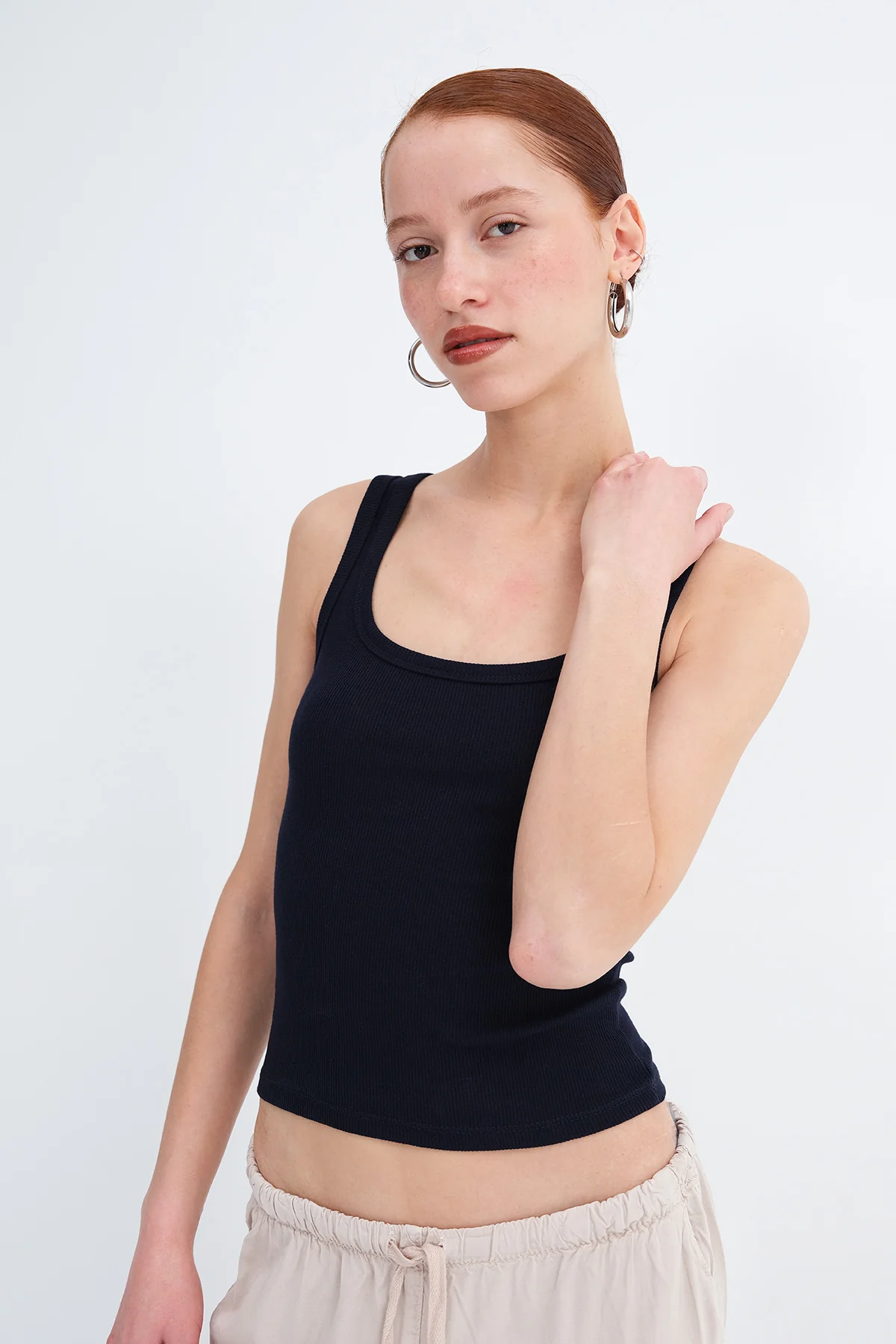 U Neck Sleeveless Tank Top - Image 6