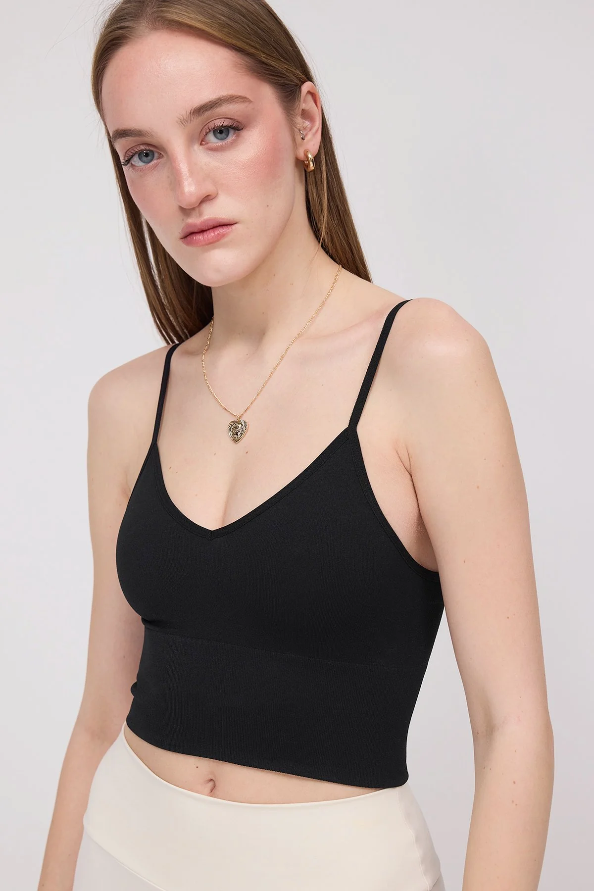 V-Neck Rope Strap Crop Tank Top - Image 32